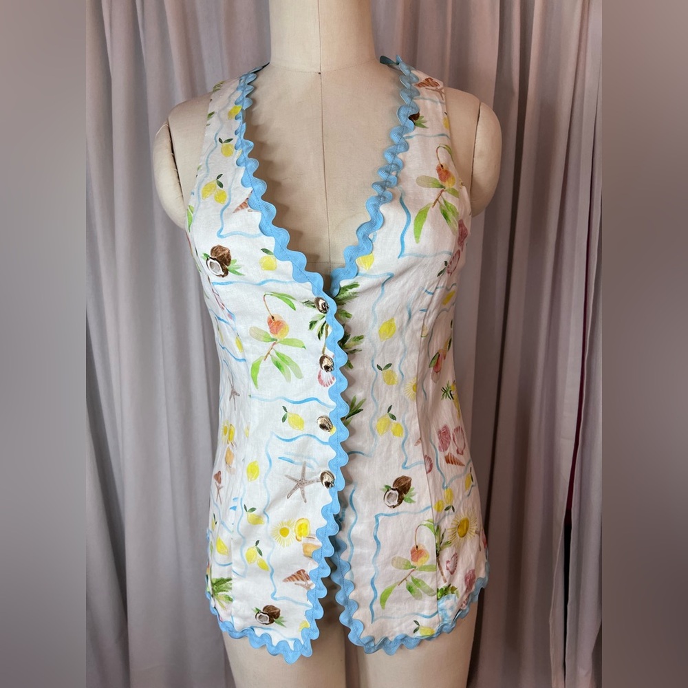 Show Me Your MuMu Villa vest